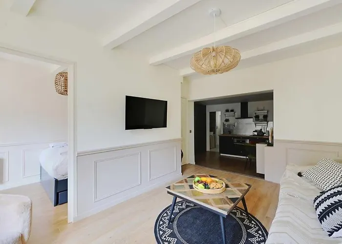 Beautiful 2br - 4p Republique Temple * Paris